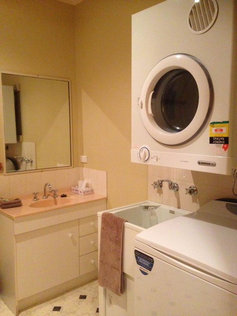 Anabel's Of Scottsdale - Accommodation Main Beach 1