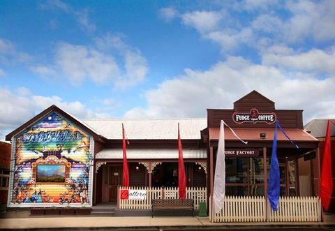 Fudge'n'Good Coffee - Accommodation Main Beach 0