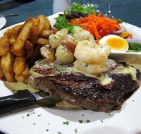 Maloneys Restaurant - Accommodation Main Beach