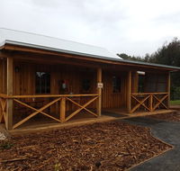 Thistle Hut - Accommodation Main Beach