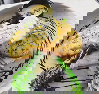 Oscars Restaurant - Accommodation Main Beach