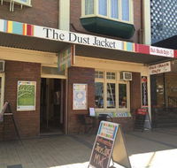 Out The Back Cafe - Accommodation Main Beach