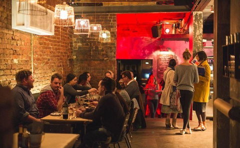 Waroona Hotel - Accommodation Main Beach 16