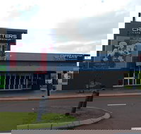 Chatters Cafe  Restaurant - Accommodation Main Beach