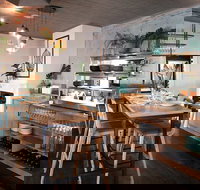 Cook  Mason - Accommodation Main Beach