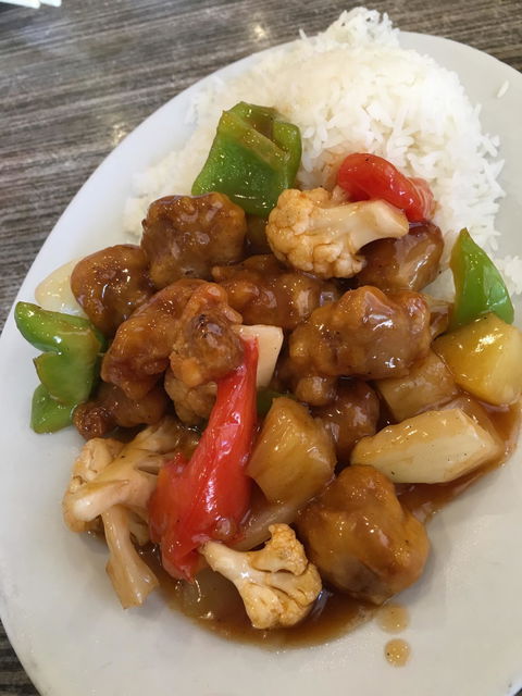 Bateman Chinese Malaysian Eating House - Accommodation Main Beach 4