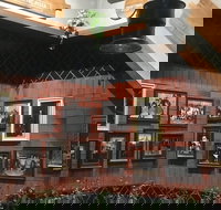 Criniti's Carousel - Accommodation Main Beach