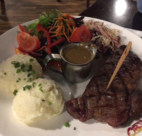 Outback Jacks Bar & Grill - Accommodation Main Beach 0