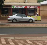 Big Apple Bakery - Accommodation Main Beach