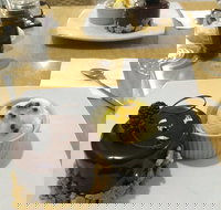 De Orien Cafe - Accommodation Main Beach