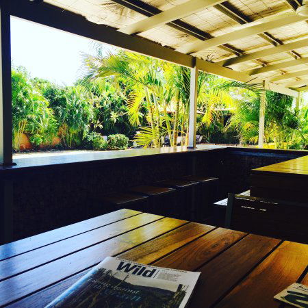 Neaps Bistro - Accommodation Main Beach 0