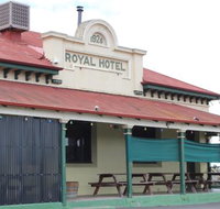 Royal Hotel - Accommodation Main Beach