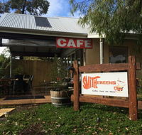 Smithereens Cafe - Accommodation Main Beach
