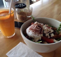 Pickle in the Middle - Accommodation Main Beach