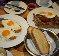 Caffe Buongiorno - Accommodation Main Beach