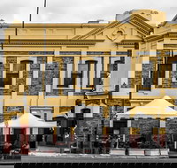 The Colonist Hotel - Accommodation Main Beach