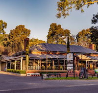 The Duck Inn - Accommodation Main Beach