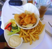 Yum Sing Restaurant - Accommodation Main Beach