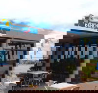 Beach Cafe - Accommodation Main Beach