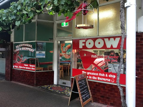 Fish Out Of Water Hyde Park - Accommodation Main Beach 0