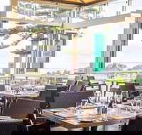 Sarins Bar  Restaurant - Accommodation Main Beach