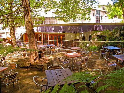 The Aldgate Pump Hotel - Accommodation Main Beach 0