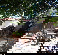 Velvet and Willow Wines - Accommodation Main Beach