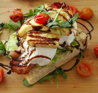 Deedot Coffee House - Accommodation Main Beach