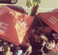 Three Monkeys Cafe - Accommodation Main Beach