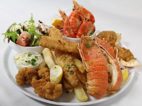 Bull 'N' Barra Restaurant - Accommodation Main Beach 0