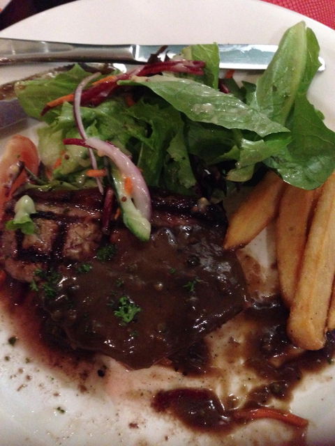 O'Malley's Irish Pub - Accommodation Main Beach 1