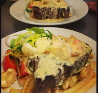 Wild Lotus Restaurant  Bar - Accommodation Main Beach