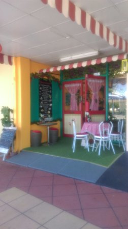 Mumma Sab's - Accommodation Main Beach 0