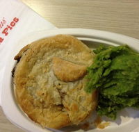 Yatala Pie Shop - Accommodation Main Beach