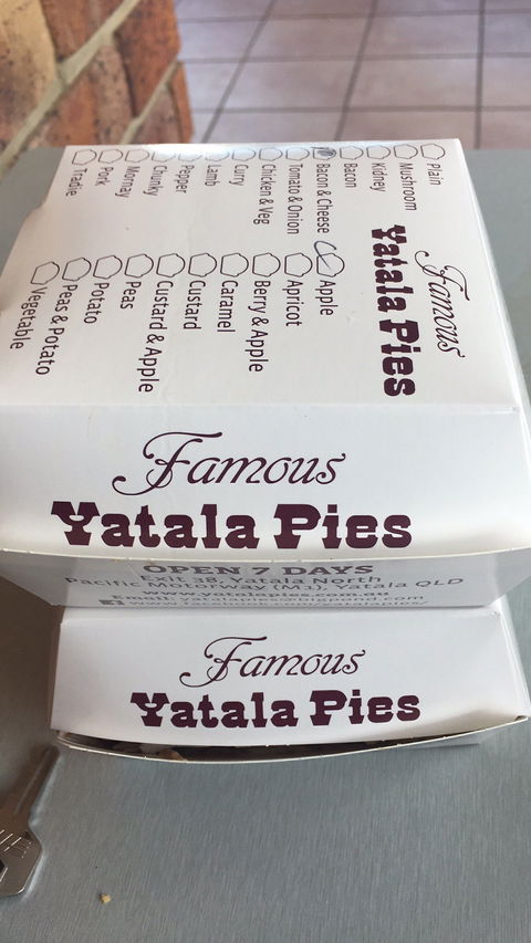 Yatala Pie Shop - Accommodation Main Beach 2