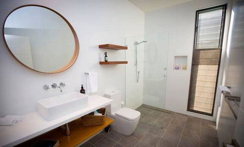 The Sicilian Restaurant - Accommodation Main Beach 11