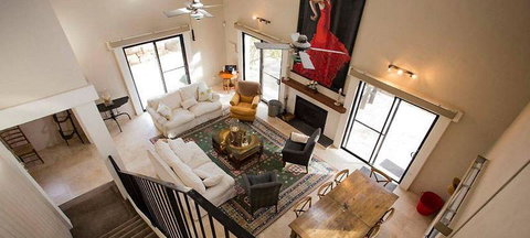 The Sicilian Restaurant - Accommodation Main Beach 2