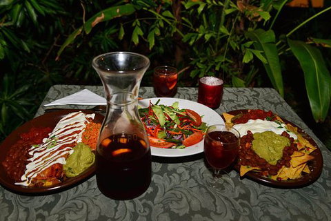 Man Friday - Accommodation Main Beach 0