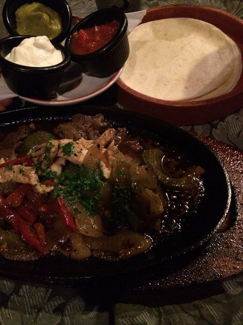 Man Friday - Accommodation Main Beach 2