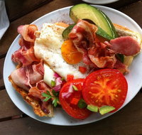 Colours of San Cris - Accommodation Main Beach