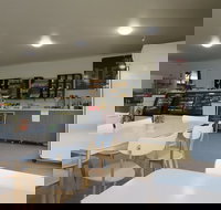 Duo Bakery  Cafe - Accommodation Main Beach