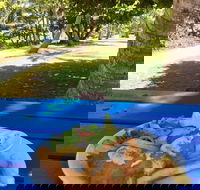 Kokonut Grove Cafe - Accommodation Main Beach