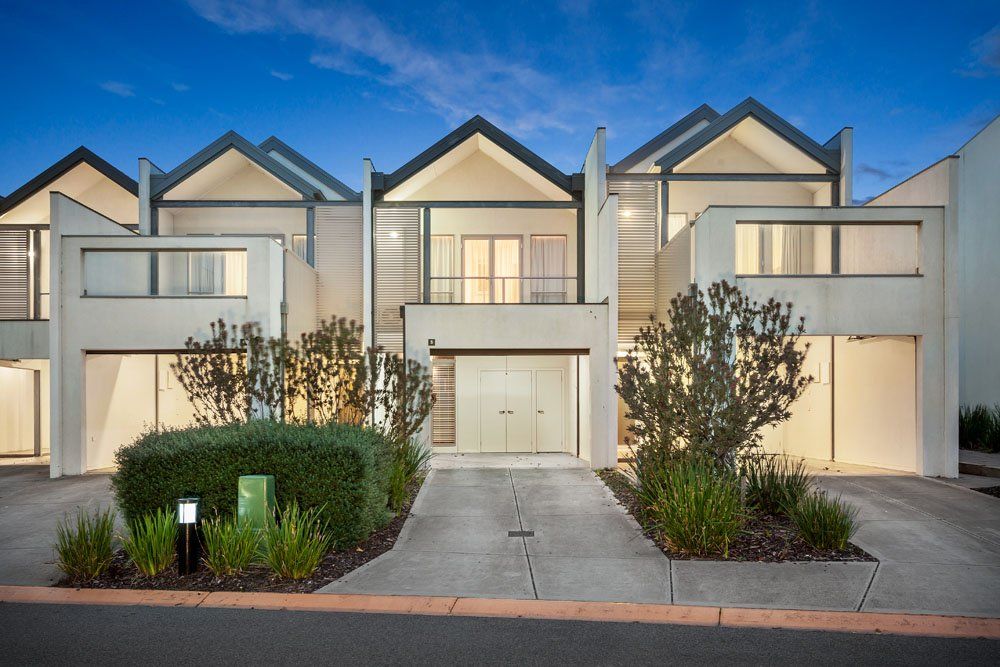  Accommodation Main Beach