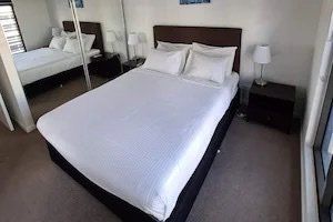 Fleet Lane Apartments - Accommodation Main Beach 3