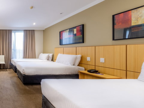Mercure Brisbane Garden City - Accommodation Main Beach 9