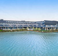 Mercure Melbourne Caroline Springs - Accommodation Main Beach