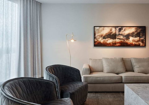 Eos by SkyCity - Accommodation Main Beach 7