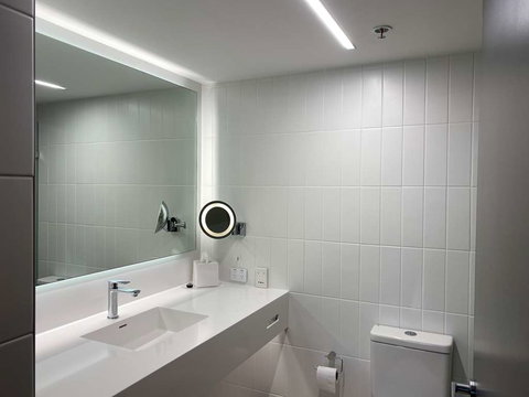 Hilton Adelaide - Accommodation Main Beach 4