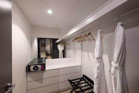 Hilton Adelaide - Accommodation Main Beach 16