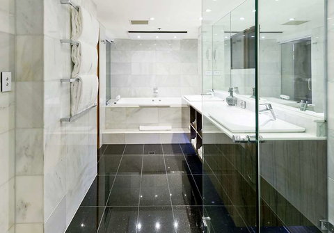 Stamford Plaza Adelaide - Accommodation Main Beach 3